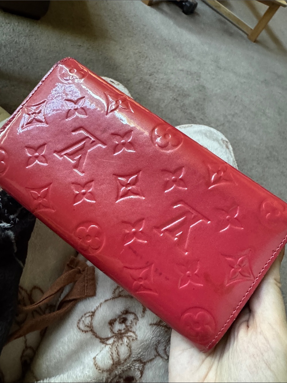 Louis Vuitton pink Vernis Monogram Long Sarah Wallet with Gold Snap - Picture 2 of 14